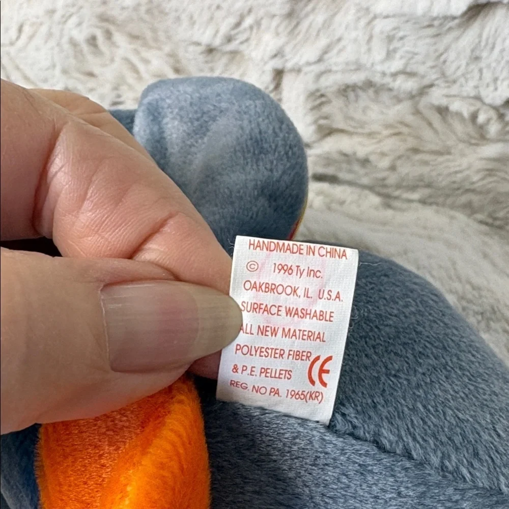 Ty Original Beanie Baby Scoop the Pelican. 1996